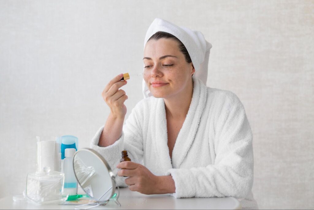 Key Ingredients to Look for in a Moisturiser for Acne-Prone Skin